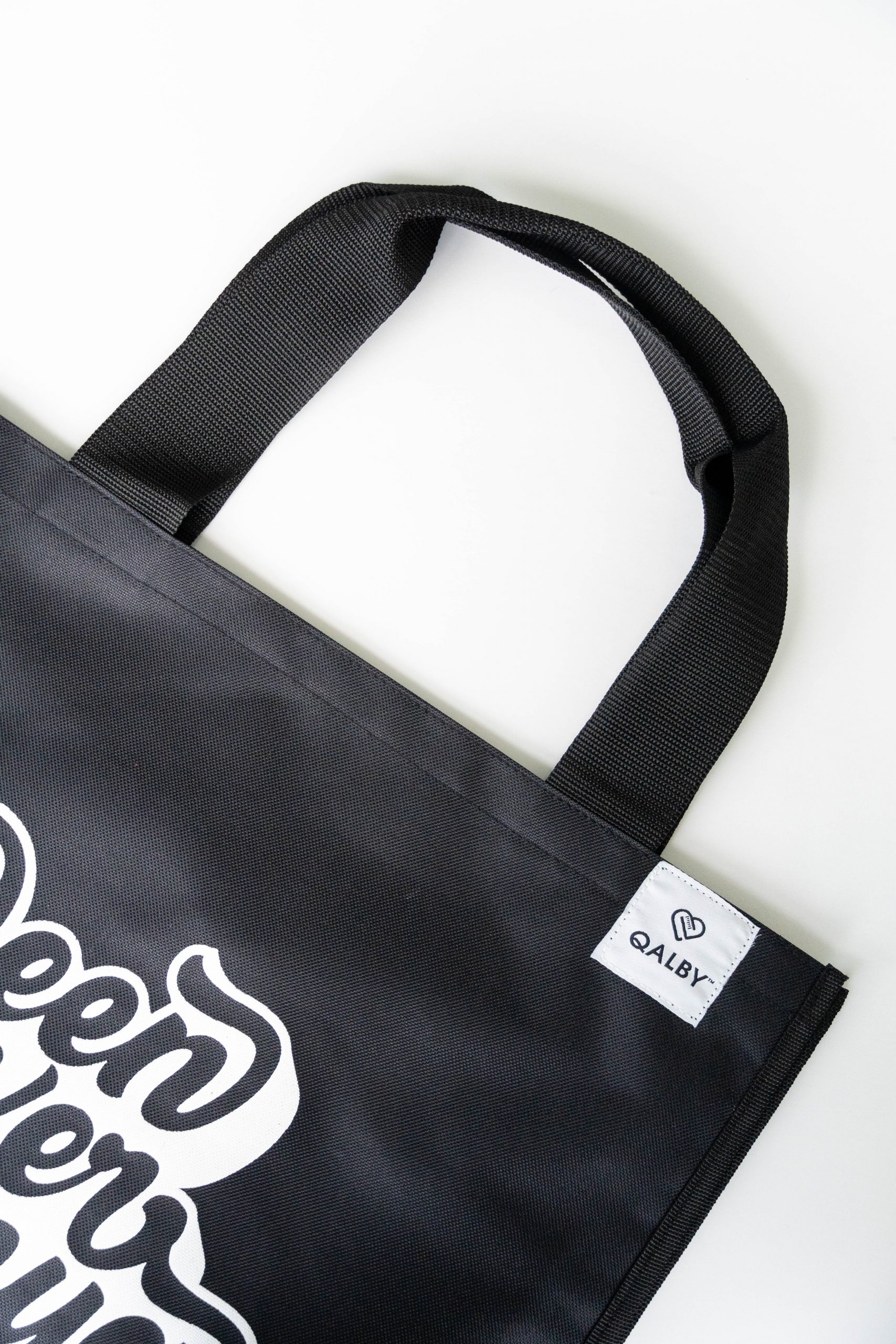 To - go Tote Bag : An Oversize Tote Bag - Image 3